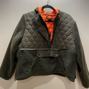 NWT Veronica Beard Leo Sherpa Pullover. Size L.